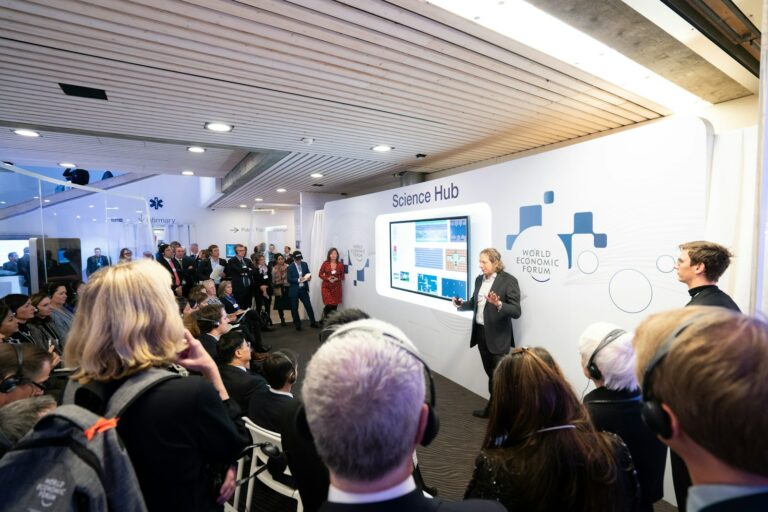 Rola architektury stoiska targowego w budowaniu pierwszego wrażenia marki